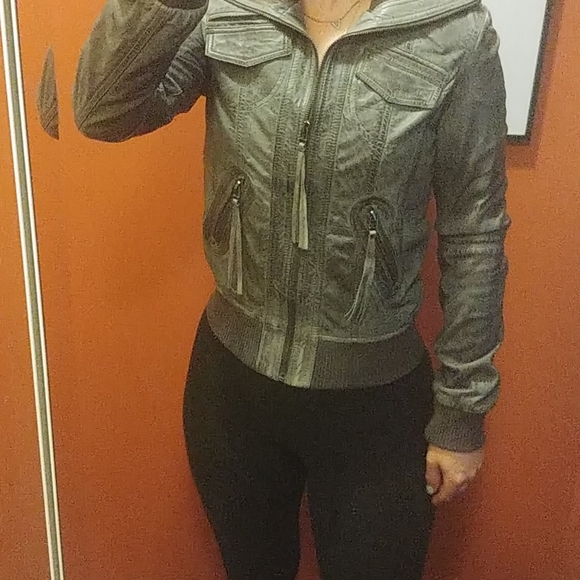 Genuine Leather bomber - Picture 2 of 7